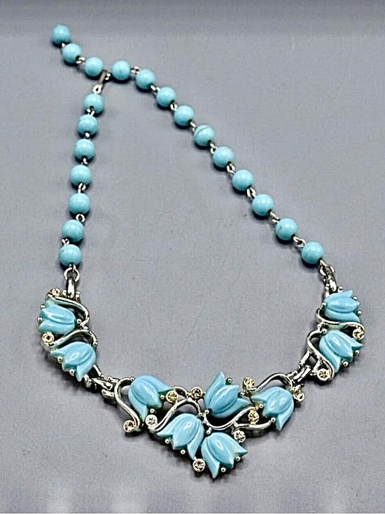 Kramer Jewelry - Kramer Vintage 50's Thermaset Tulip Necklace